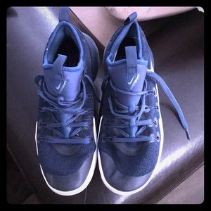 Nike hypershift Men’s size 9